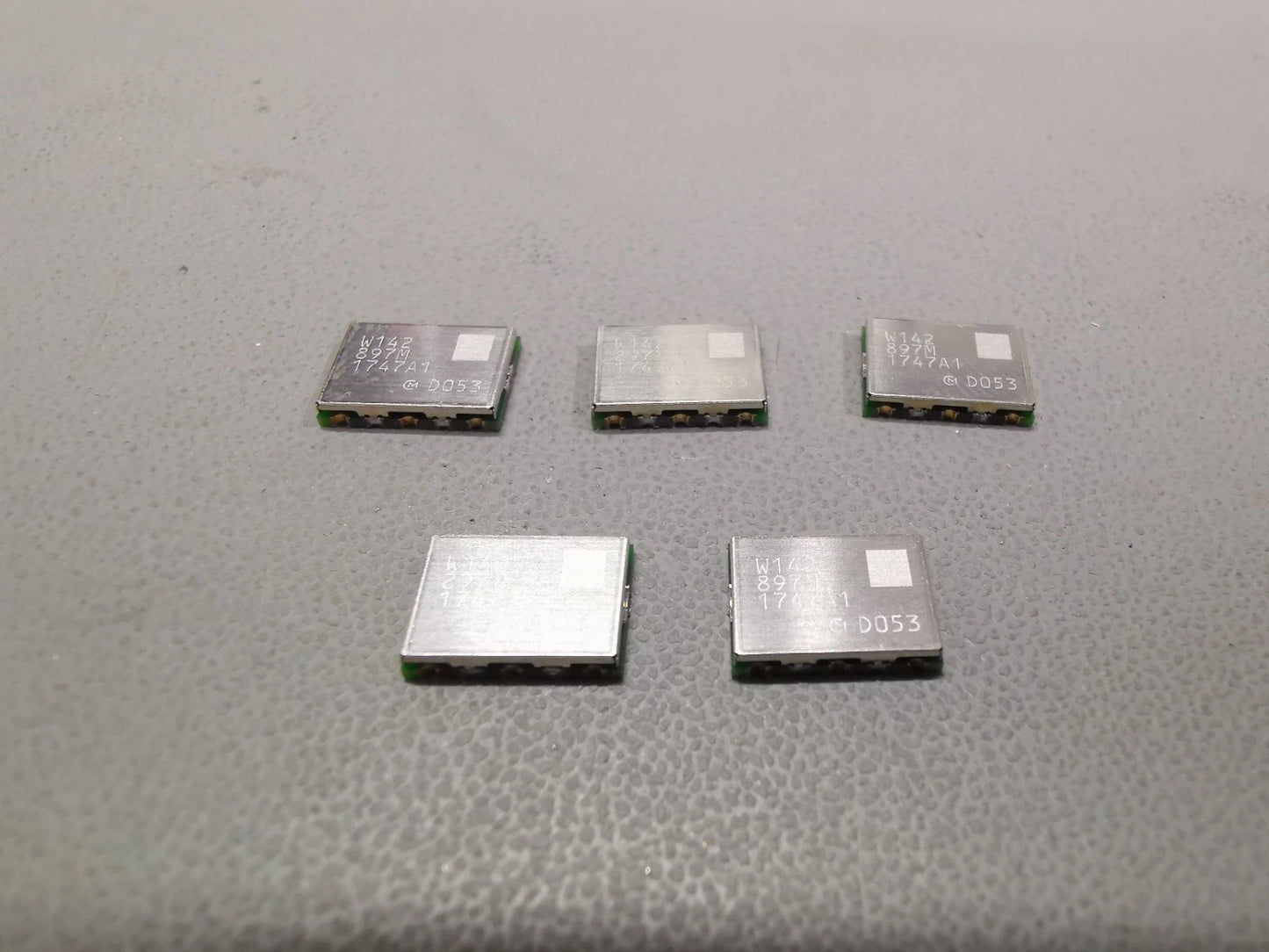 5pcs Murata Microwave Oscillator VCO 800MHz To 950MHz 2.8v MQW142-897M1747