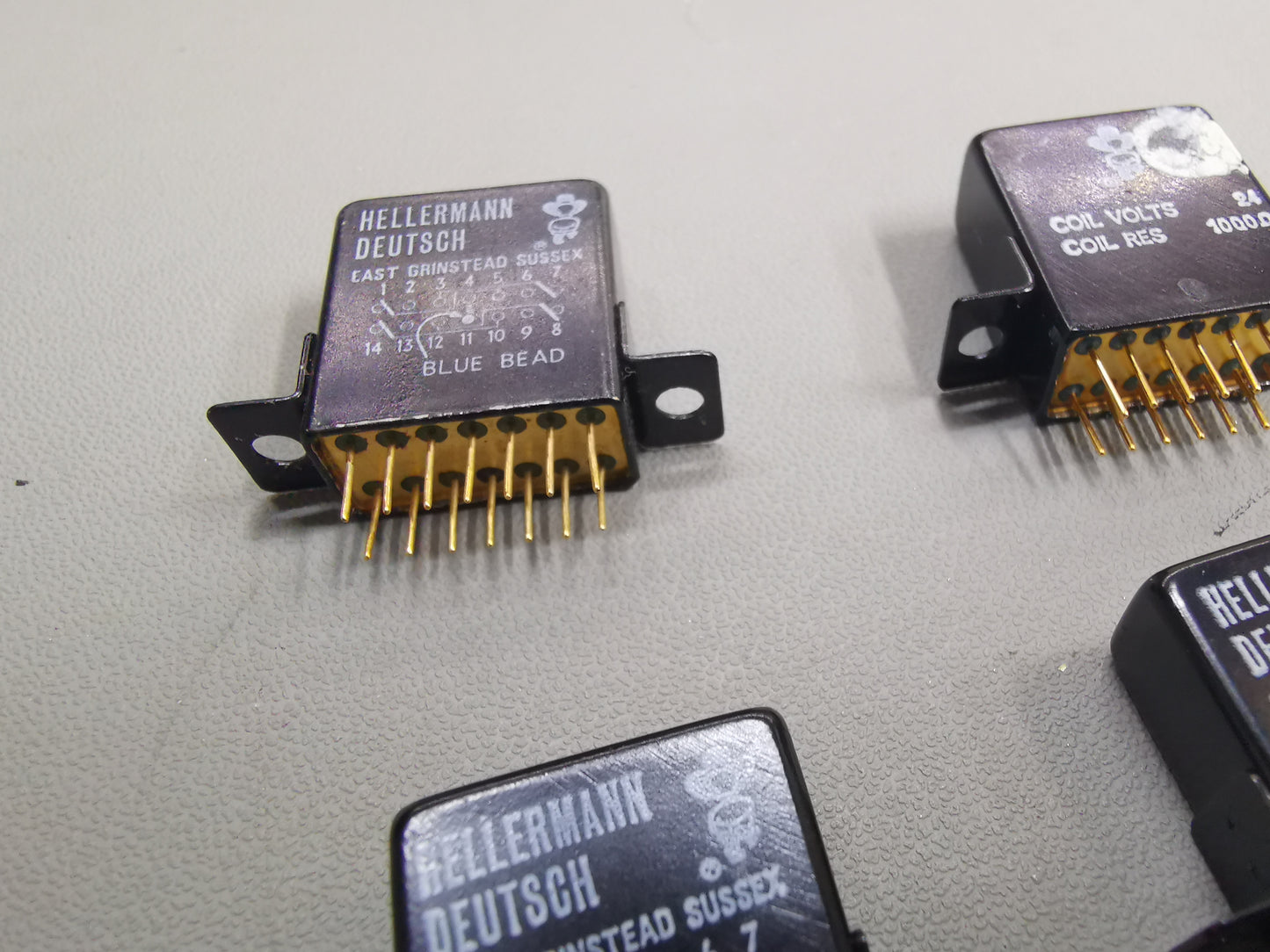 5pcs Military Relay Joblot New old stock