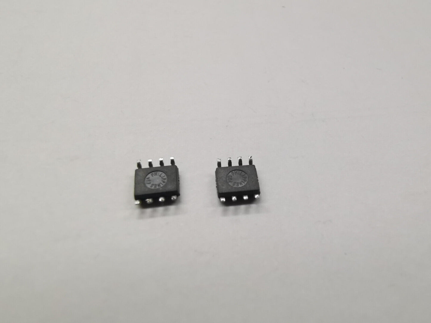 2pcs Genuine AD823AR Precision Oprational Amplifier Dual FET Rail To Rail 16MHz