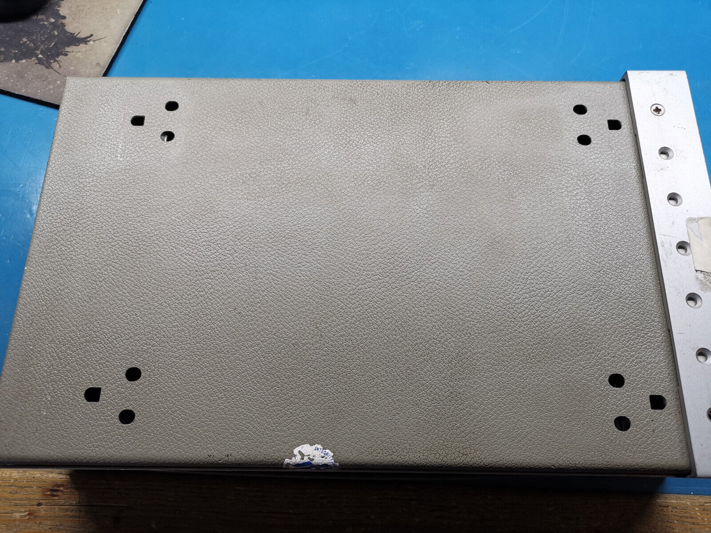 HP Agilent 3312A Signal Generator Enclosure