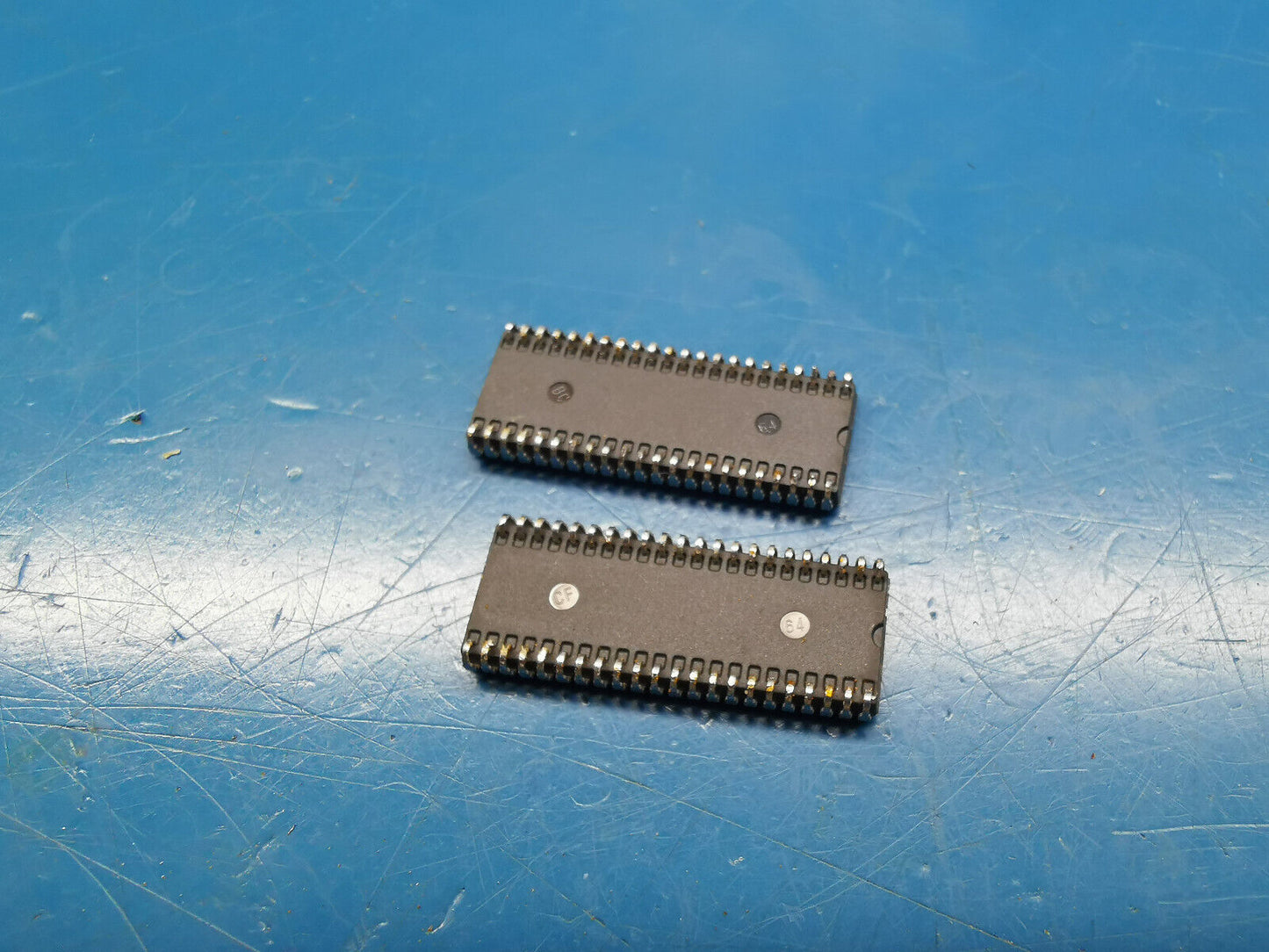 2pcs Genuine Hitachi HM6216255HJP-12 4M high Speed SRAM