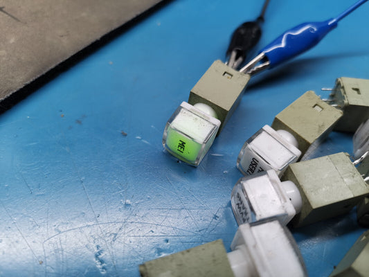 50pcs Illuminated Reed Push Switch Joblot White , Red And Green LED