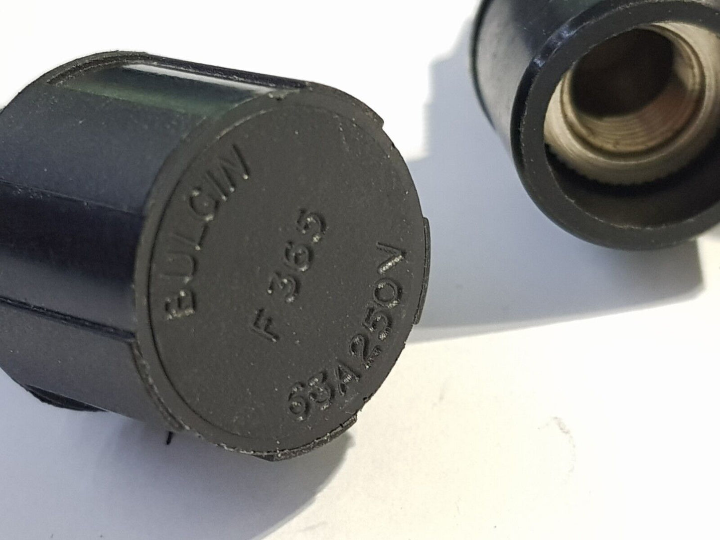 2pcs Bulgin F365 Fuse Holder 6.3A 250V