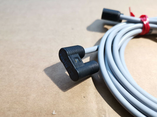 Proximity Sensors Round Design FESTO SMEO-4U-K-LED-24