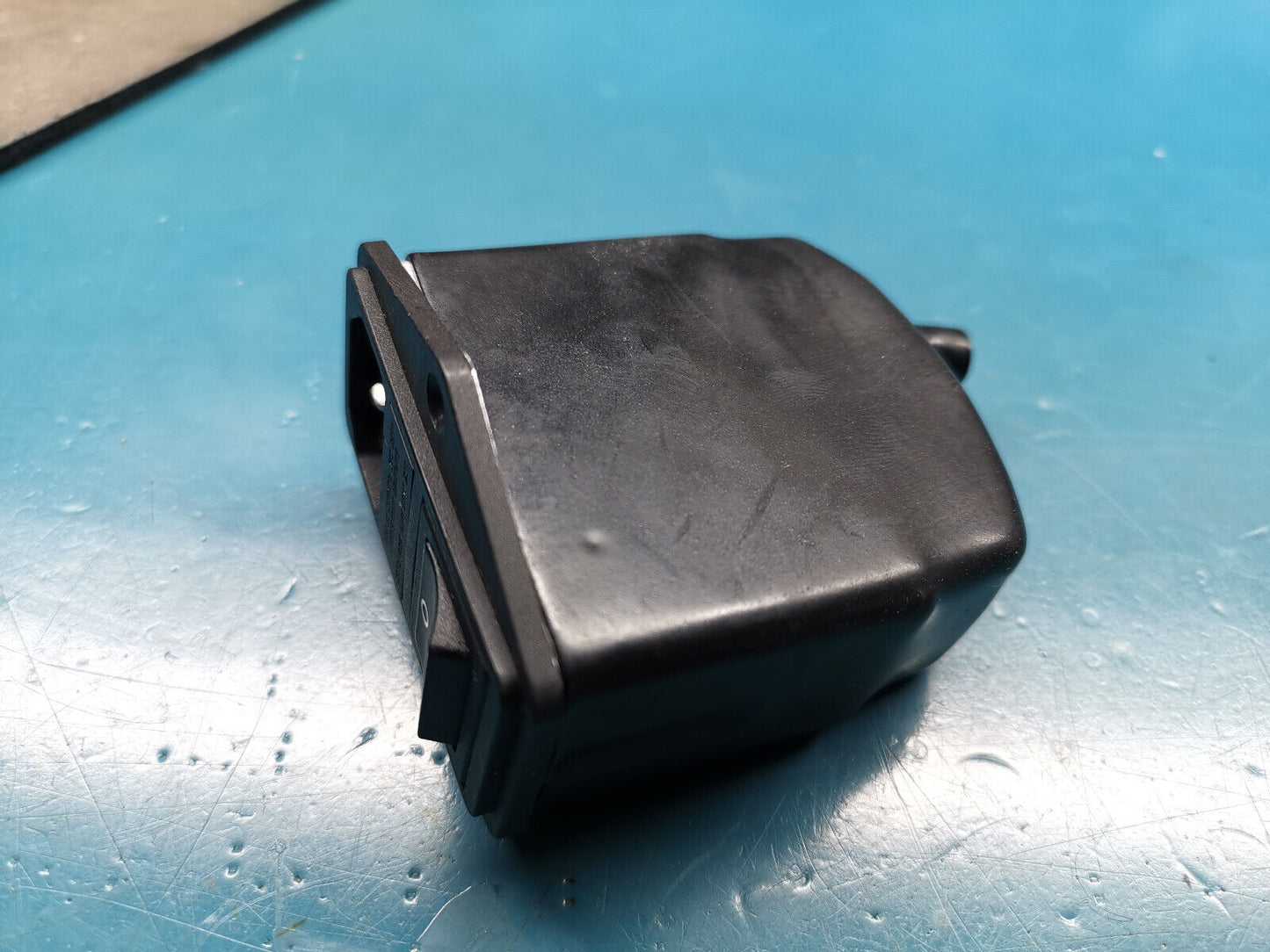 Schaffner 2A 250V AC Male Panel Mount IEC Inlet Filter