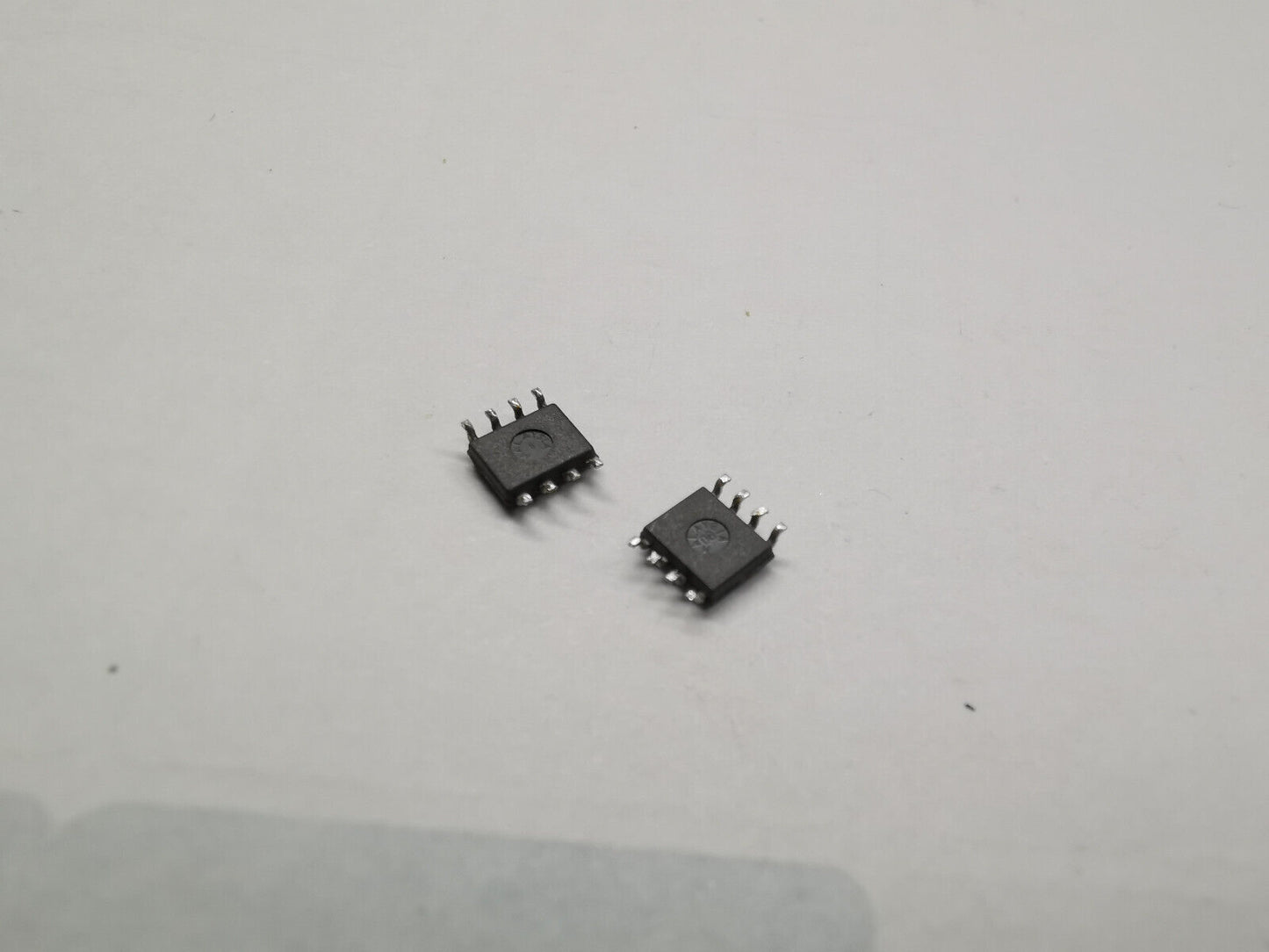 2pcs Genuine EL2073C 200MHz Unity Gain Stable Operational Amplifier
