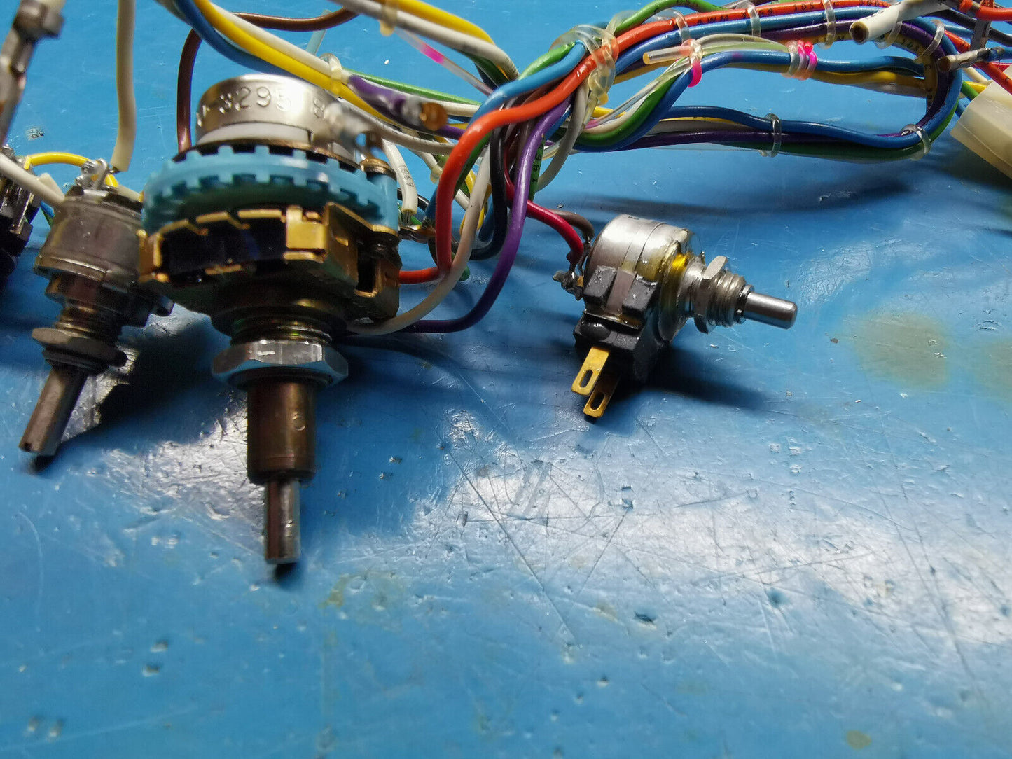 HP Agilent 3312A Signal Generator Front Panel Potentiometer