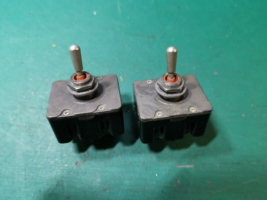 4 Pole Toggle Switch 15A ON ON Type Military Part 4TL1-3 15A 28V 1PC