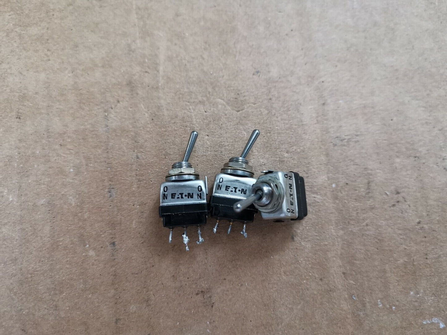 Eaton MS21354-231 Toggle Switch SPDT 1A 115VAC ON-ON Military Part