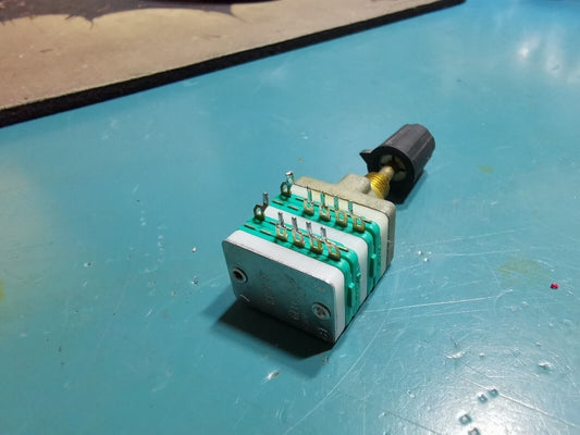 2 Pole 4 position High Qulaity Rorary Switch Military Part