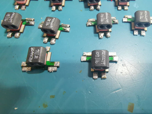 Pig Nose Inductor Core Binocular Ferrite Core On PCB Joblot 18pcs