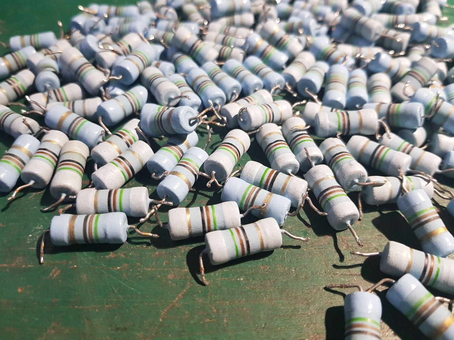 160pcs 50R Metal Film Resistor MR8F 2W Welwyn Military Part