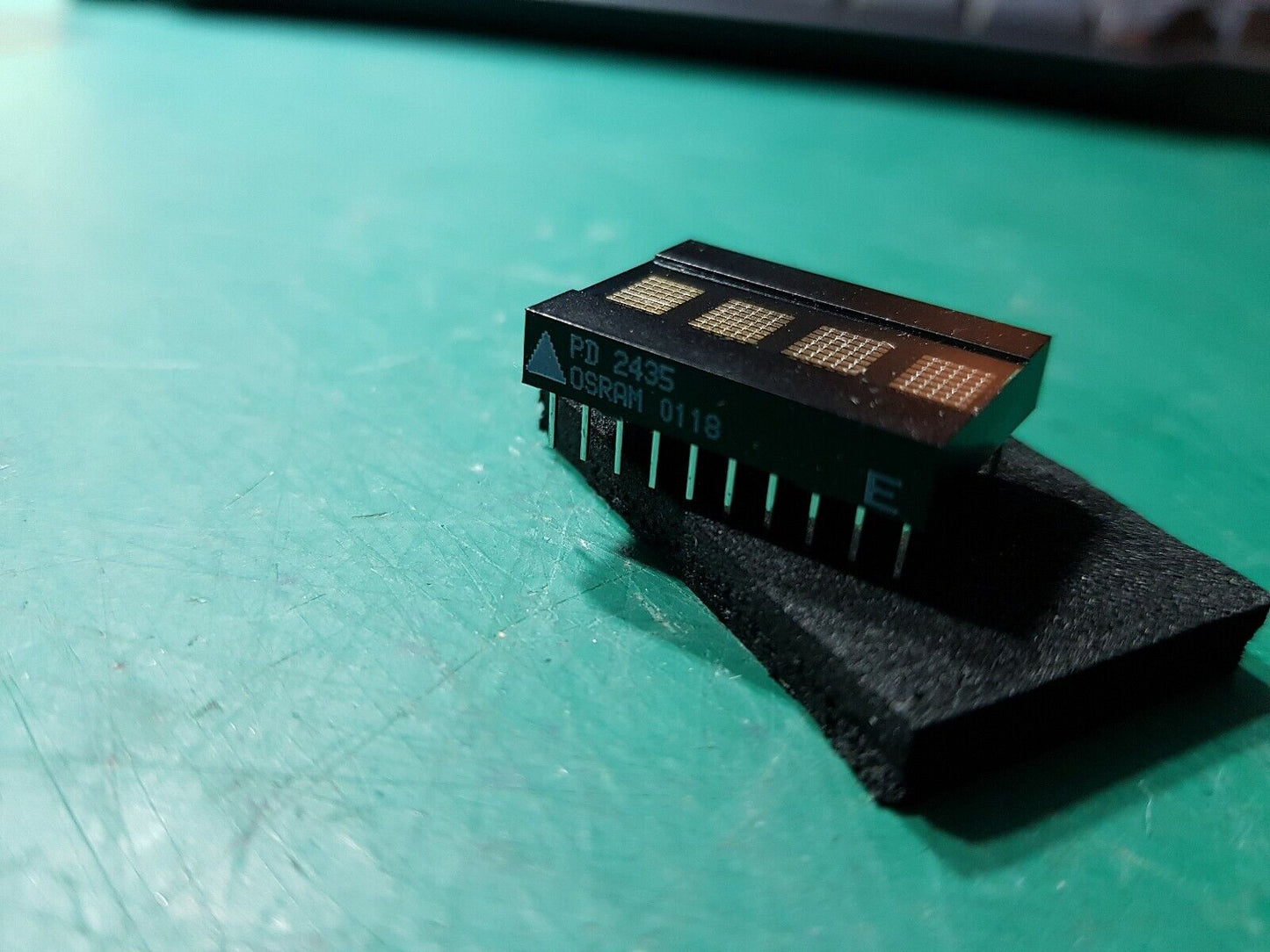 PD 2435 OSRAM 4 Character 5 x 7 Dot Matrix Alphanumeric Programmable Display