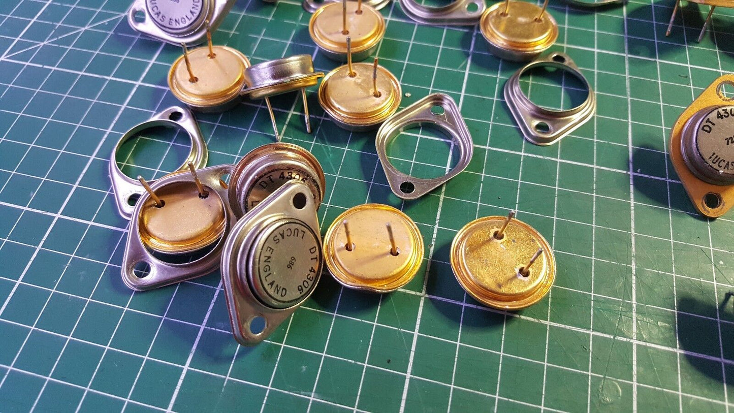 DT4306 High Voltage Transistor NPN 30Watt 500V EX MOD 3pcs