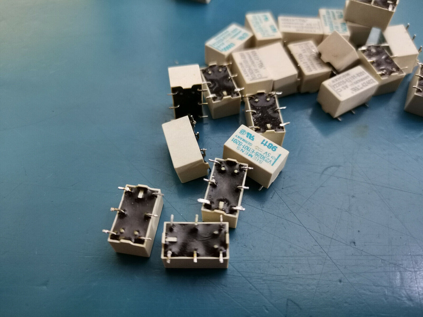 25pcs V23026-E1101 5v Signal Relay Siemens / Axicom