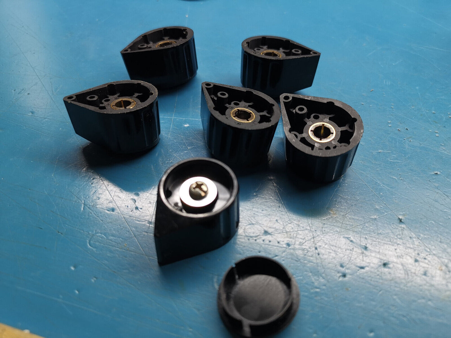 6pcs Ritel Rotary Switch Knob Arrow Knob 6mm Shaft