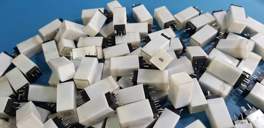 5pcs Push Button Switche Illuminated Yellow EAO Momentary 97-320c