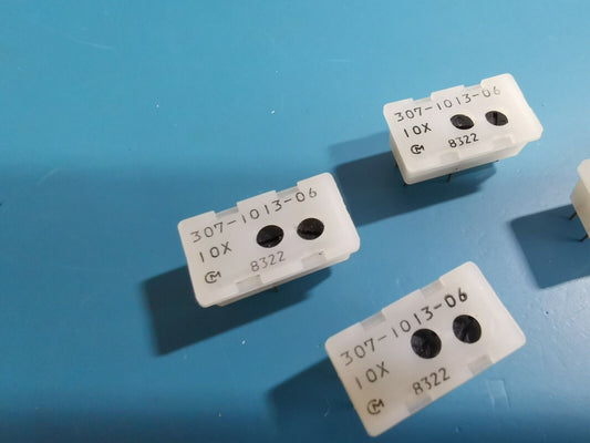 Tektronix 307-1013-06 10X Attenuators 4pcs