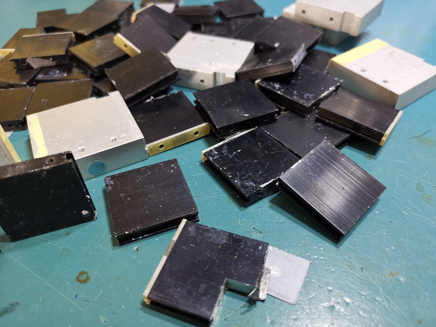 PCB Mount Transistor Heat Sink For Heat Transfer To Chassis