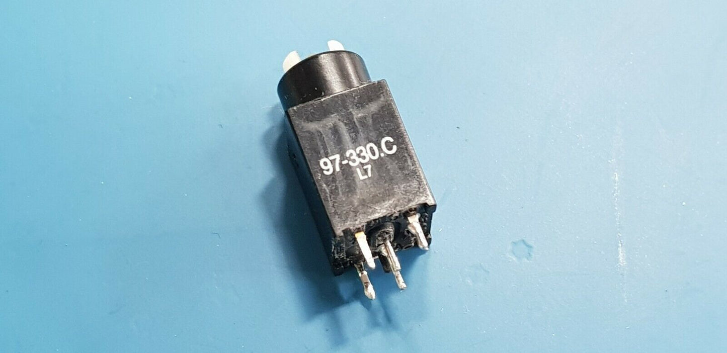 5pcs Push Button Switche Illuminated Yellow EAO Momentary 97-320c