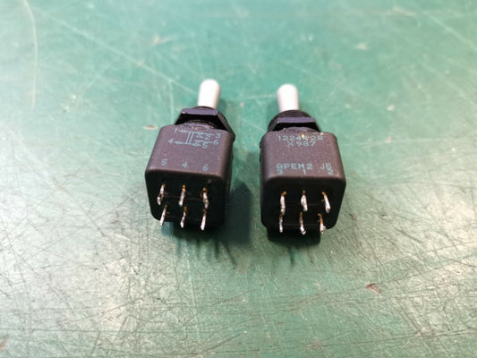 2pcs APEM Heavy Duty Toggle Switch Auto Centre ON/OFF - ON - ON/OFF