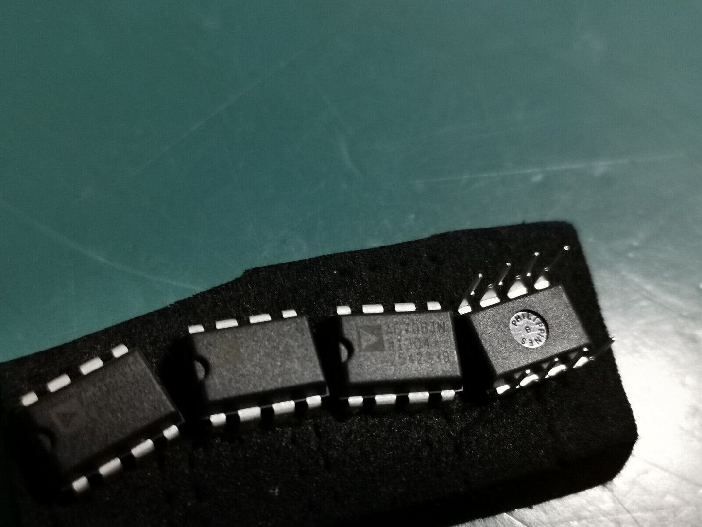 Genuine Analog Devices AD708 Precision Op Amp Ultralow Offset Dual Op Amp