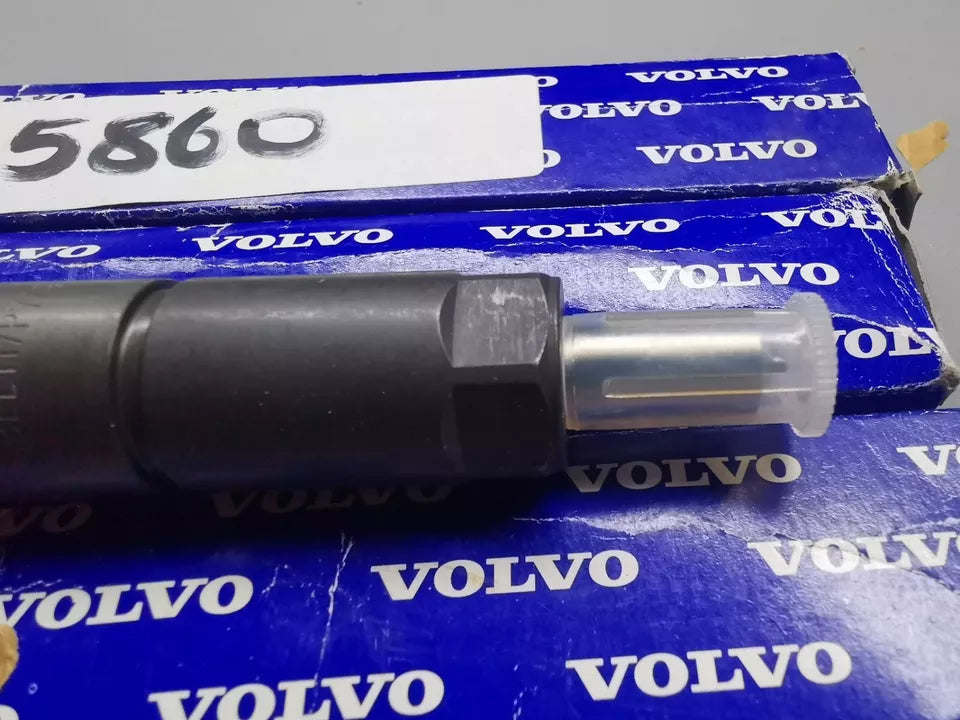 Genuine Volvo Penta Fuel Injection Nozzle 424530