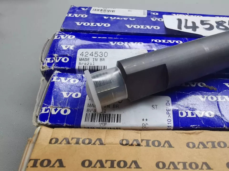 Genuine Volvo Penta Fuel Injection Nozzle 424530