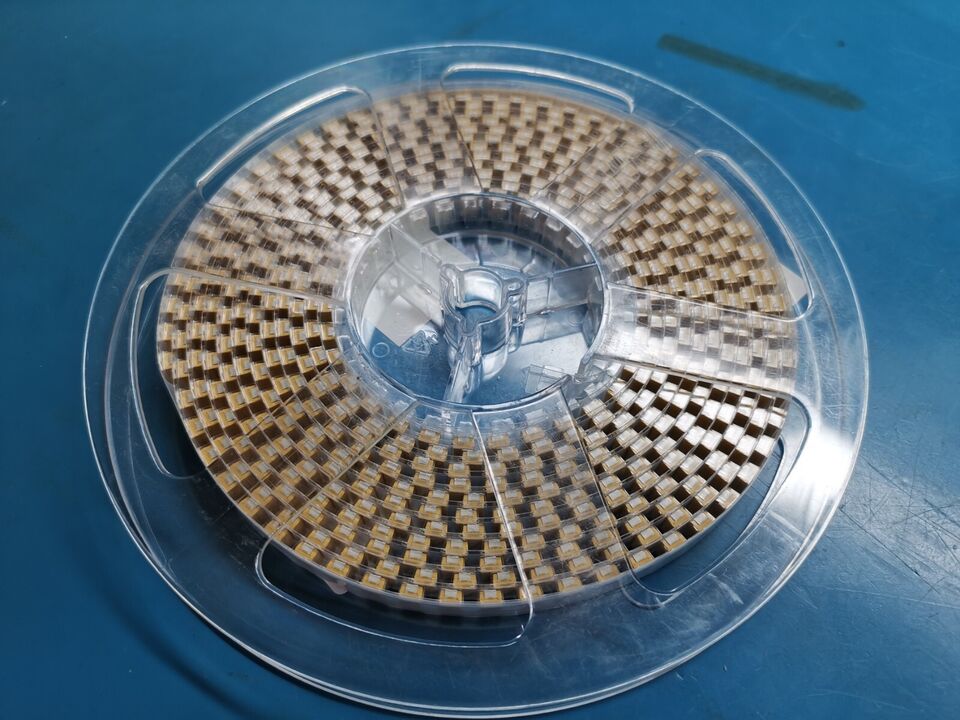Genuine AVX 100uF Tantalum Capacitor 16v full Reel 500pcs