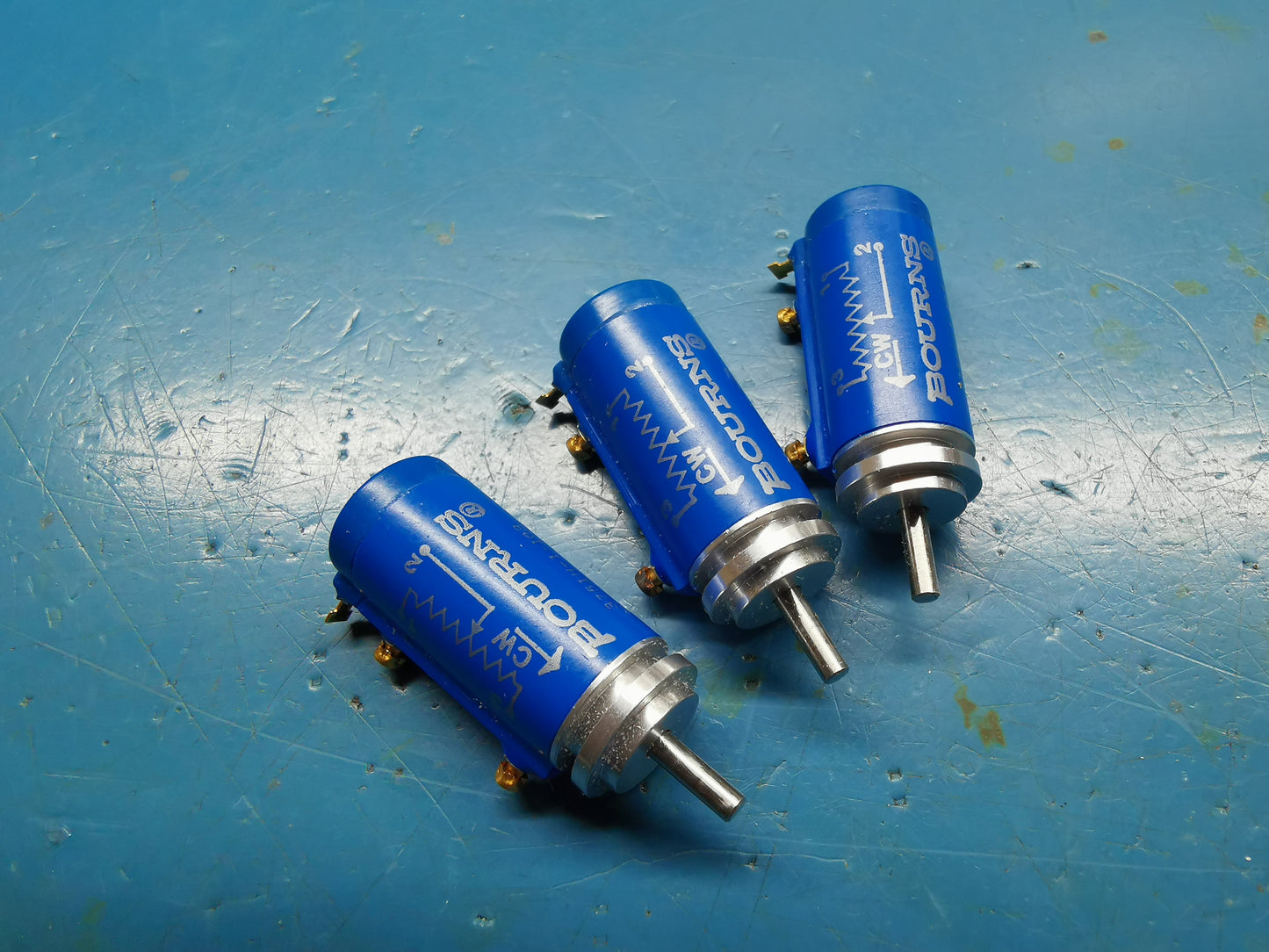 3pcs 10K Bourns Servo Mount Multi Turn Potentiometer 3mm Shaft 3751H-1-103