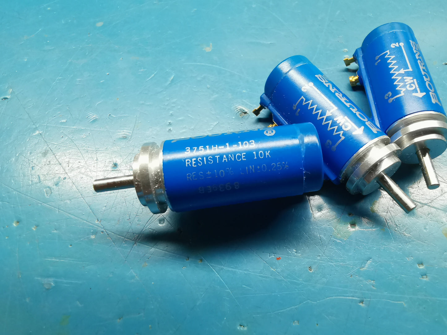 3pcs 10K Bourns Servo Mount Multi Turn Potentiometer 3mm Shaft 3751H-1-103