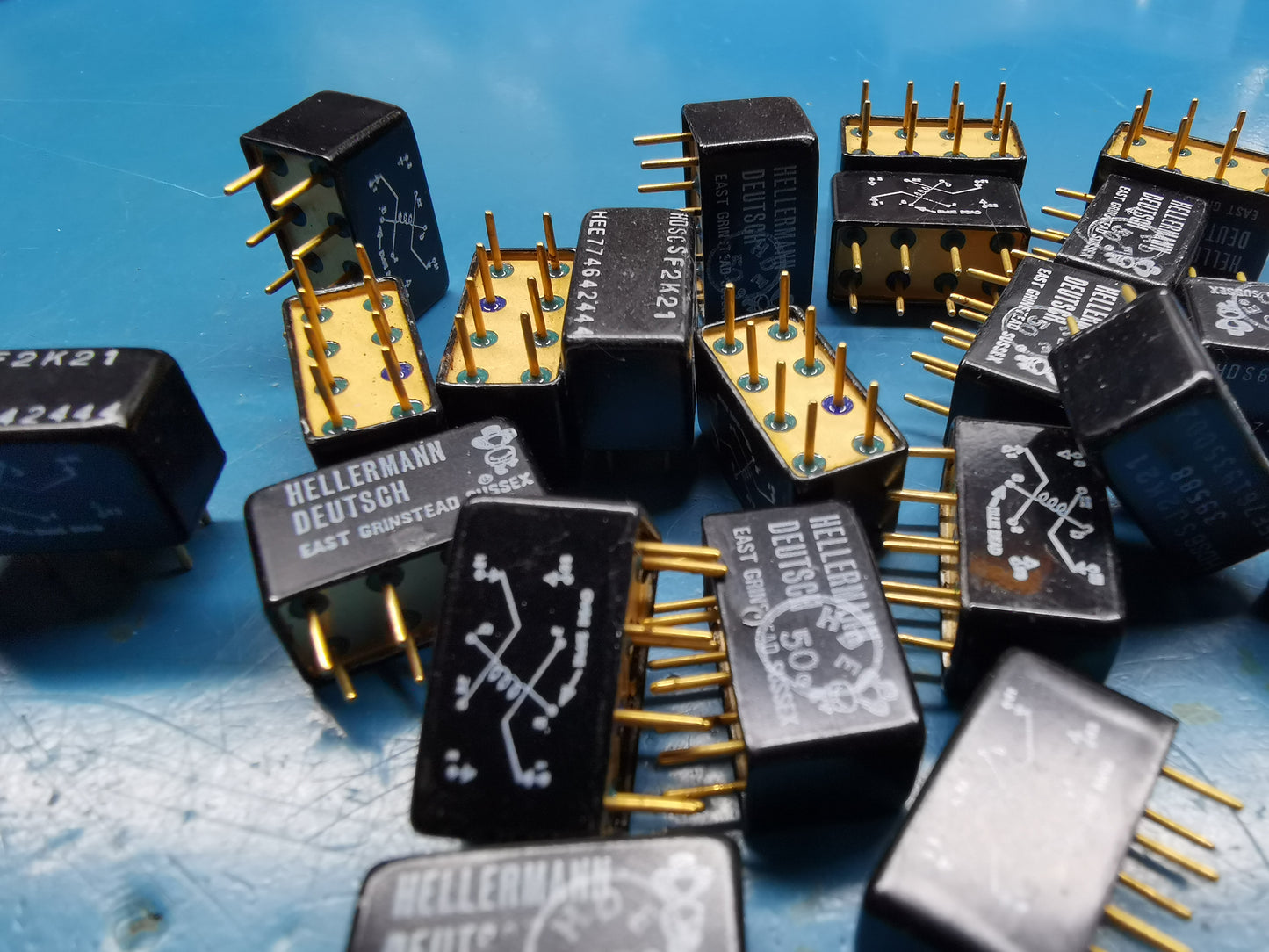 21pcs Hellermann Relay Military Grade DPDT  Joblot
