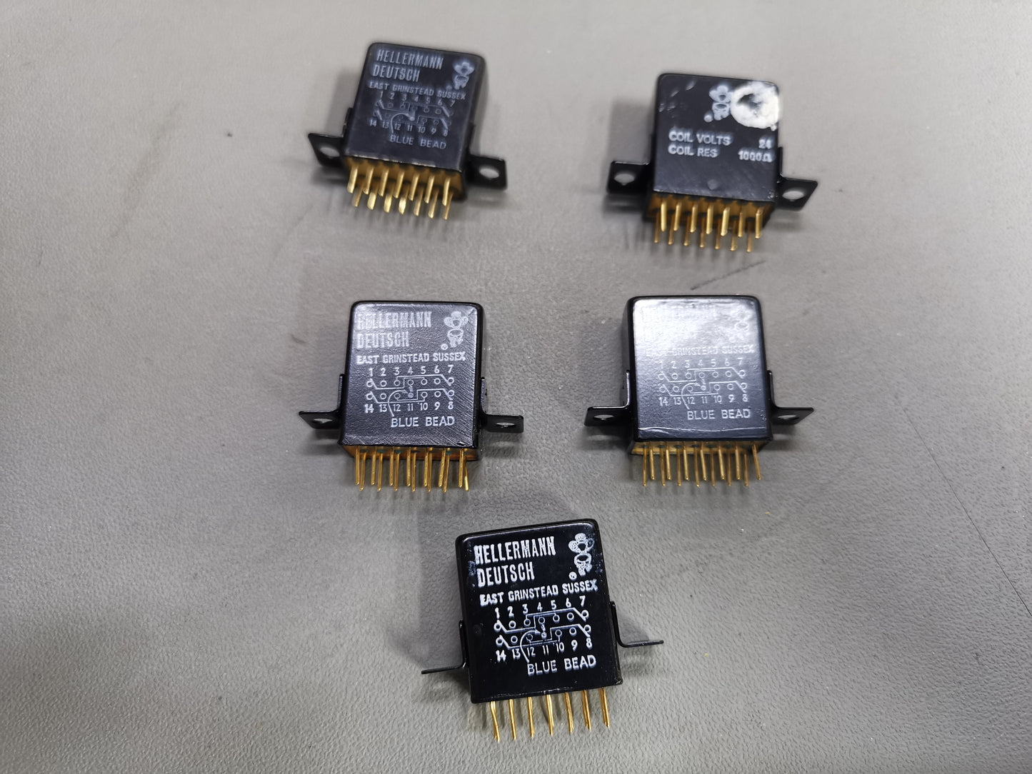 5pcs Military Relay Joblot New old stock