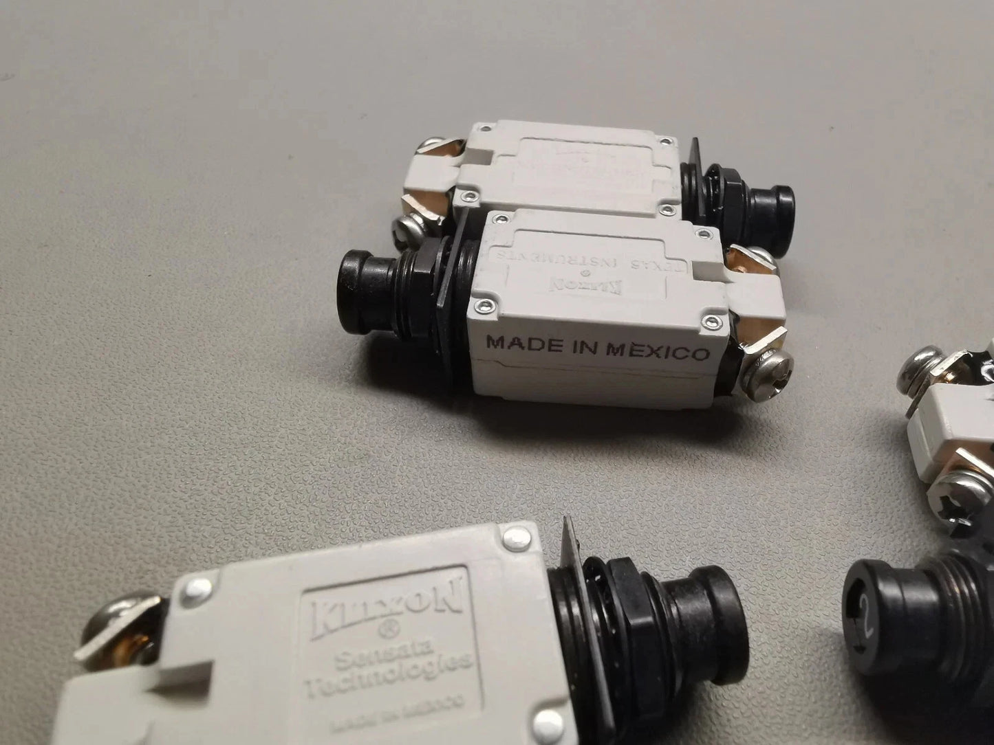 6PCS Klixon Aircraft Race Rally Motorsport 2 Amp Circuit Breaker MS26574-2