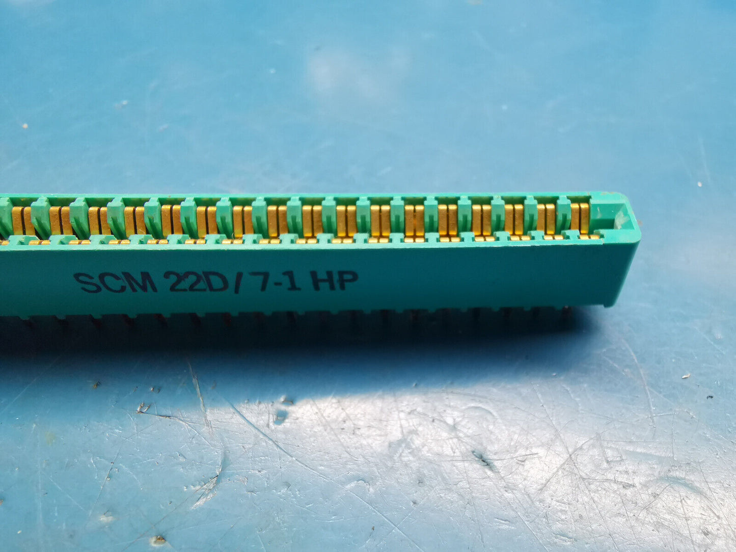 Genuine SCM 44 Pin PCB Edge Connector Used In Apple One And HP Agilent Test Gear