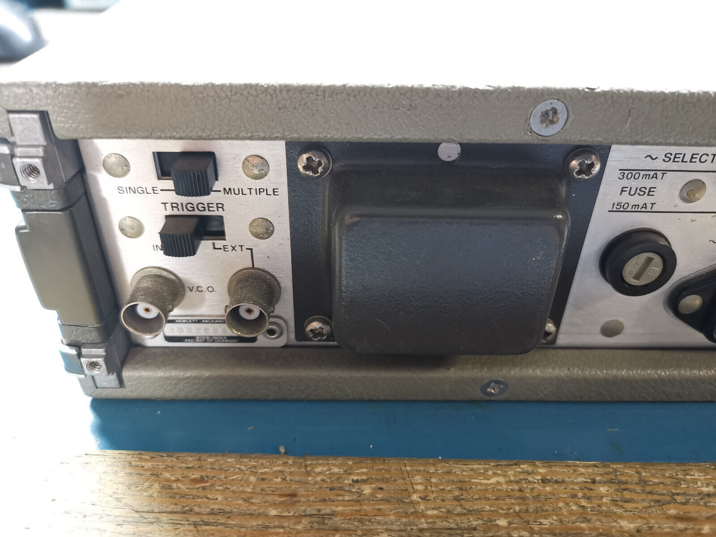 HP Agilent 3312A Signal Generator Enclosure