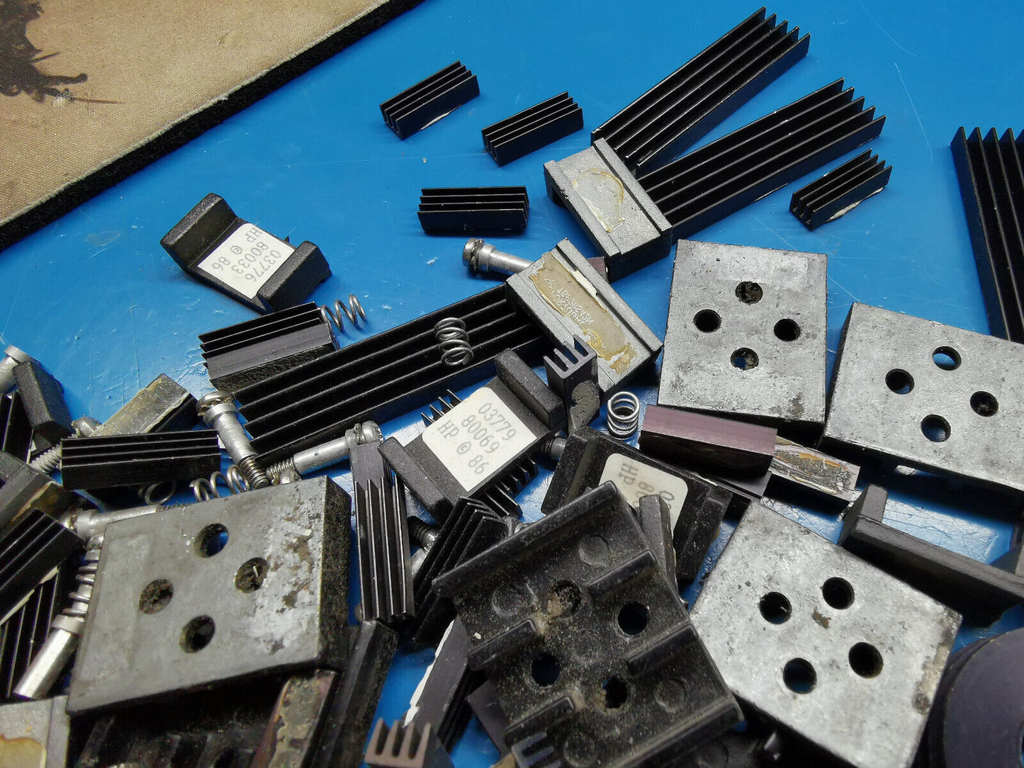 Avvid Thermalloy Heat Sink Joblot For IC And Other Semiconductor