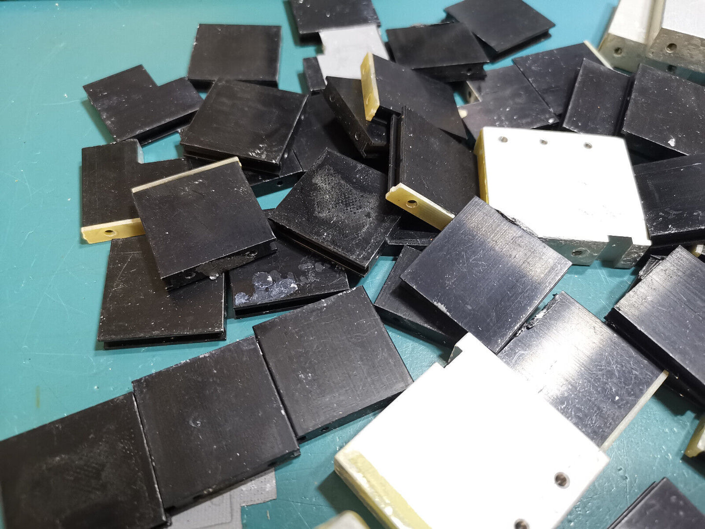 PCB Mount Transistor Heat Sink For Heat Transfer To Chassis