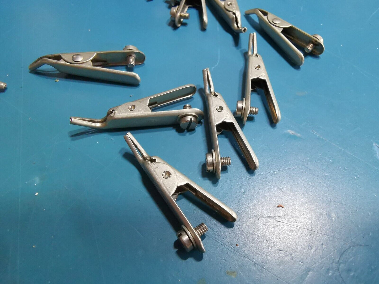 5pcs Bulgin Alligator Clips Angled