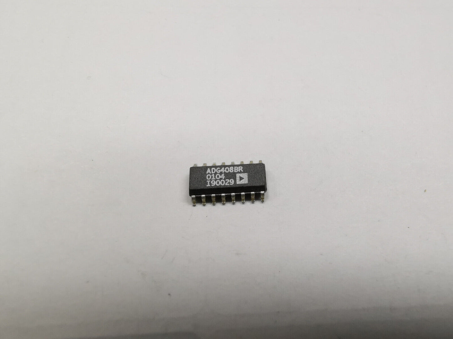 2PCS Genuine ADG408 Analog Multiplexer High Performance