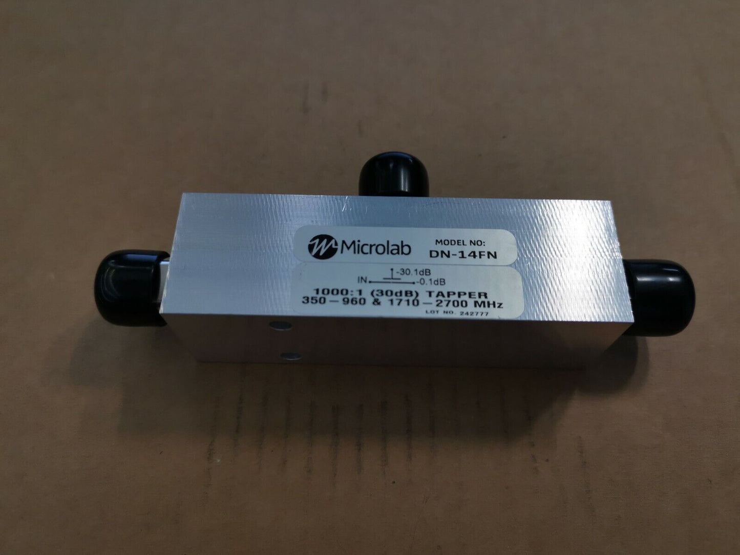 30dB 500W 1000:1 RF 350 - 960MHz And 1710 - 2700MHz Tapper Splitter DN-14FN
