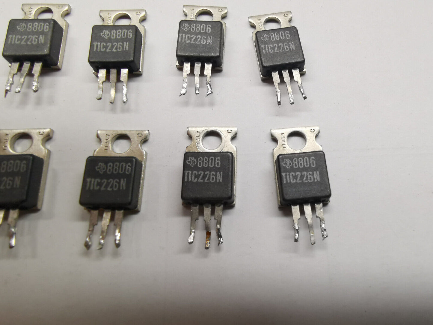 8pcs Genuine TIC226N Triac TI Brand