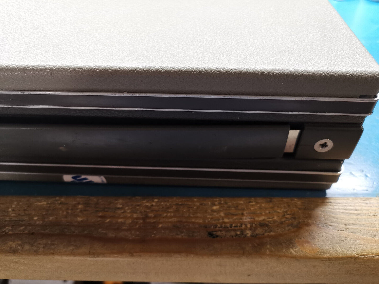 HP Agilent 3312A Signal Generator Enclosure