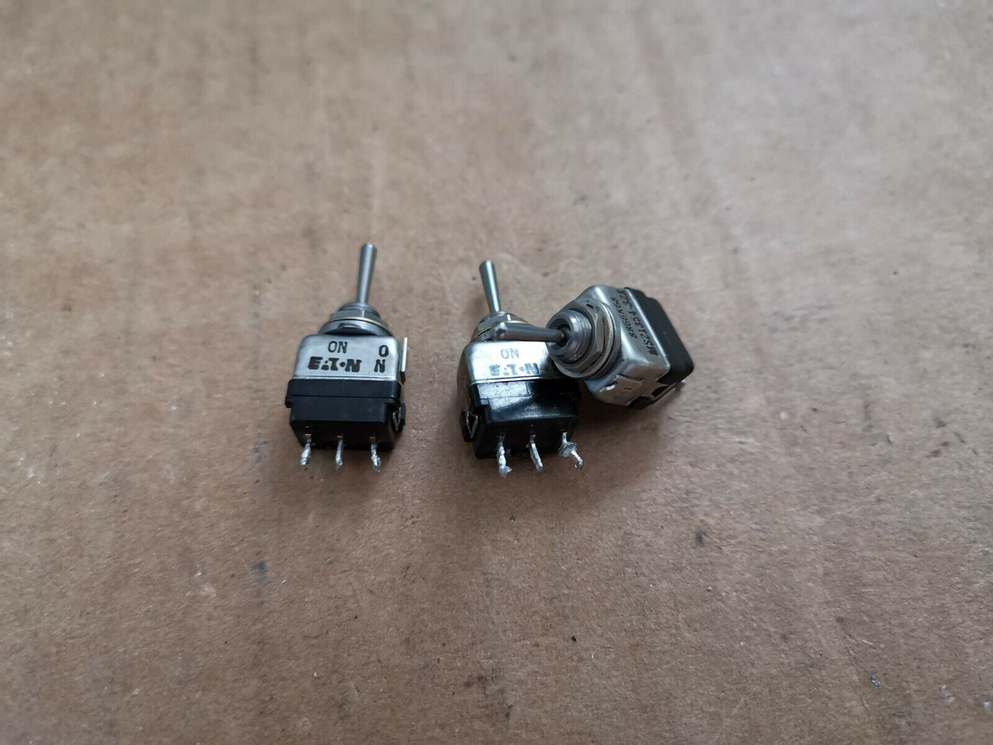 Eaton MS21354-321 Toggle Switch SPDT 1A 115VAC  Self Centre Spring