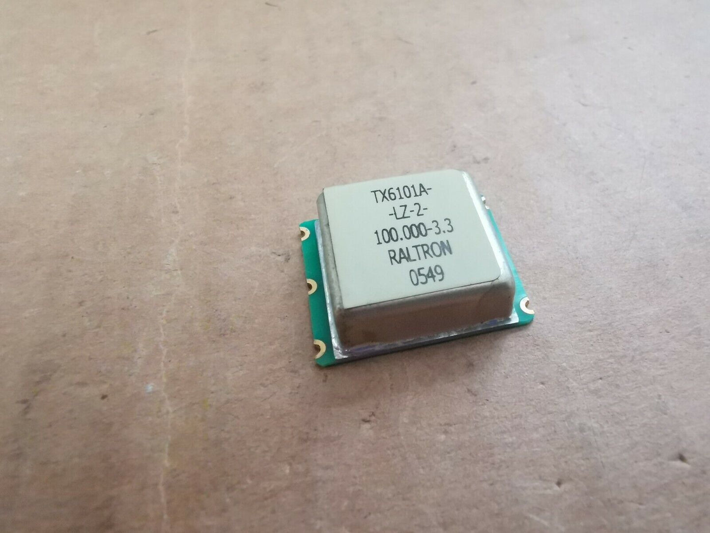 100MHz Temperature Compensated Oscillator Raltron TCO 100.000MHz