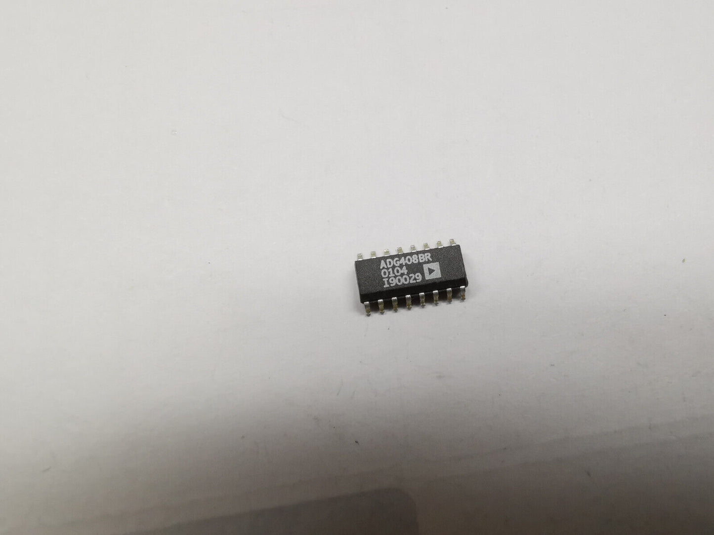 2PCS Genuine ADG408 Analog Multiplexer High Performance