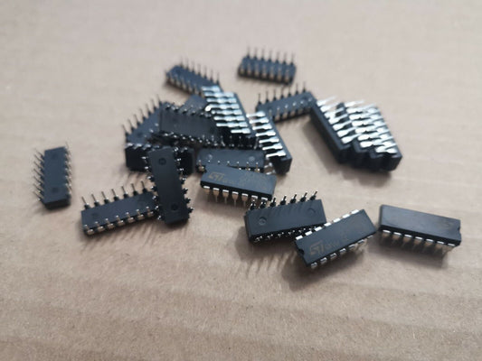 23pcs  MC1488N RS232 Line Driver 4 Drivers 7.5V 15V