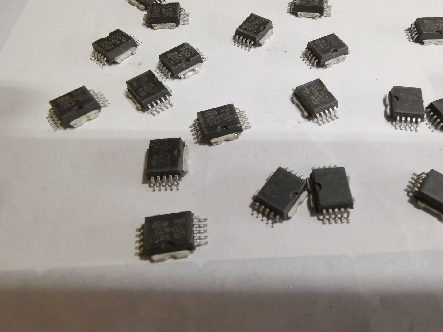 21pcs MAR300NH02L N Channel Power MOSFET 24V 0.8mΩ  280A SO-10