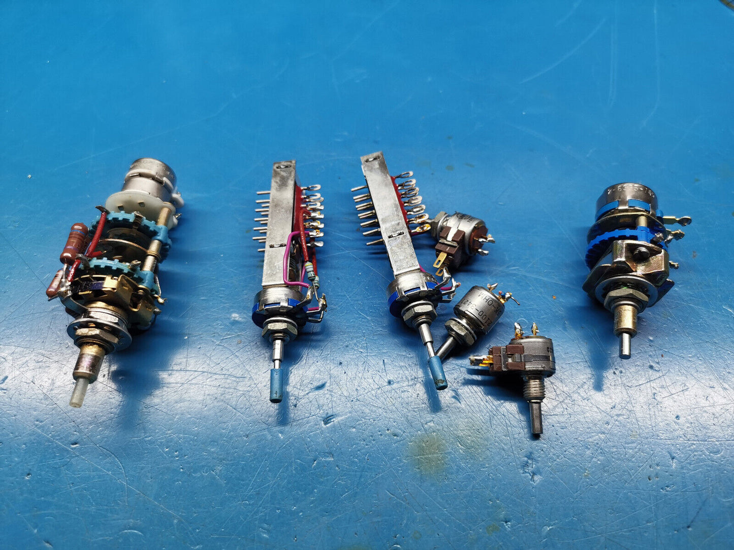 HP Agilent 3312A Function Generator Front Panel Potentiometer