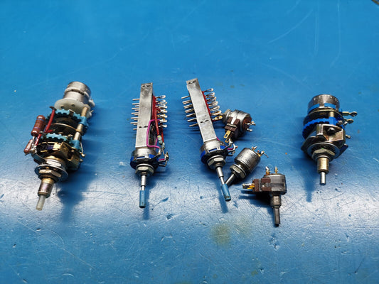 HP Agilent 3312A Function Generator Front Panel Potentiometer